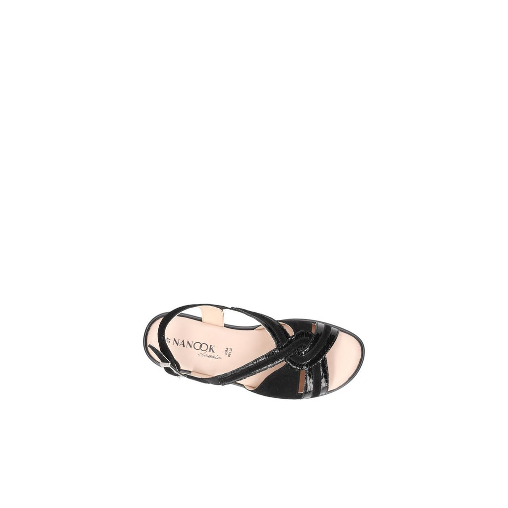 Sandalo con Zeppa Nanook – Eleganza e Comfort per la Primavera/Estate
